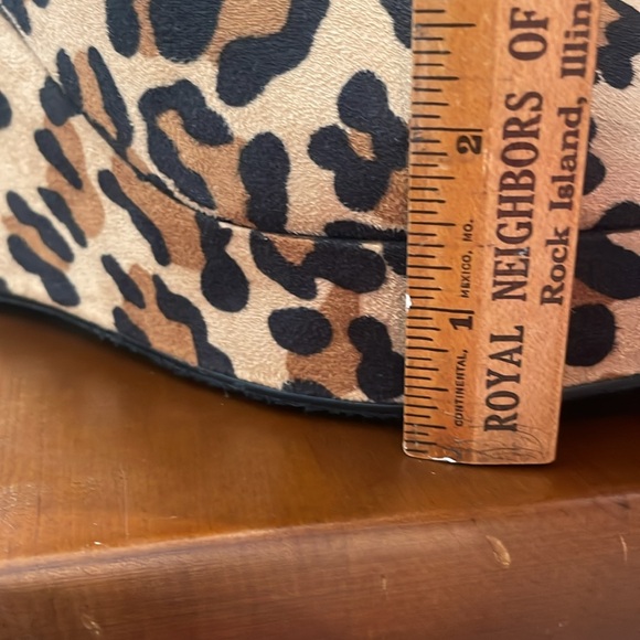NWOT Massimo leopard print stacked heels with side zipper. Size 7 1/2. - Picture 7 of 8